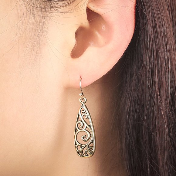 Jewelry - Vintage Metal Carved Palace Hollow Earrings for Women, 990101A146
